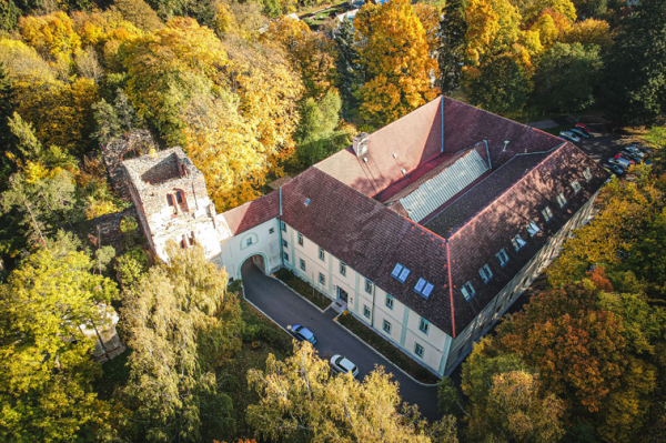 Střední průmyslová škola Tachov, Světce 1