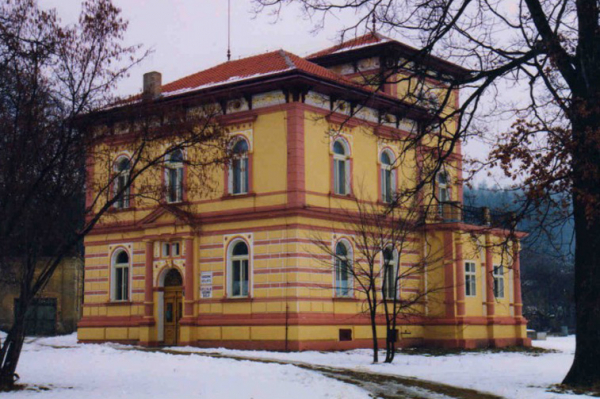 Základní škola a Odborná škola, Horšovský Týn, Nádražní 89